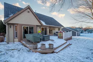 1115 Riverway Ct, Pewaukee, WI 53072 - Photo 31