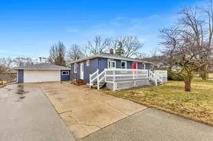 1401 Meadowbrook Blvd, Racine, WI 53405 - Photo 41