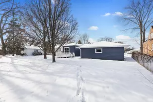 1401 Meadowbrook Blvd, Racine, WI 53405 - Photo 35
