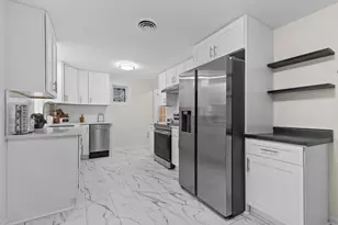 1401 Meadowbrook Blvd, Racine, WI 53405 - Photo 7