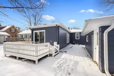 1401  Meadowbrook Blvd, Racine, WI 53405 - Photo 7