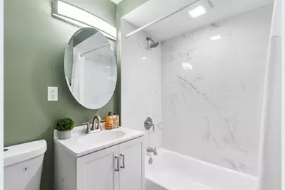 1401  Meadowbrook Blvd, Racine, WI 53405 - Photo 17