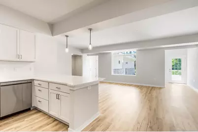 1633  Grey Fox Trl #E, Mukwonago, WI 53149 - Photo 9