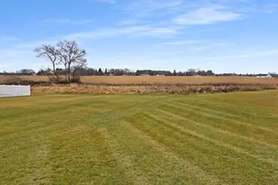 830 Burr Oak Ct, Oconomowoc, WI 53066 - Photo 29