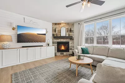 W206N17471  Hidden Creek Rd, Jackson, WI 53037 - Photo 3