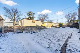 2545 S 60th St, West Allis, WI 53219 - Photo 13