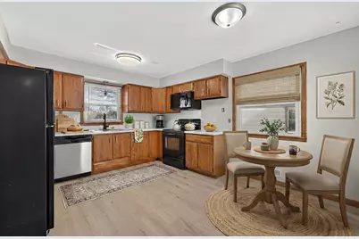 2545 S 60th St, West Allis, WI 53219 - Photo 3