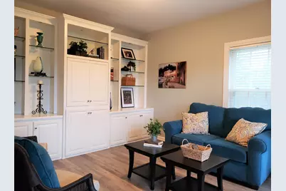 W280N1690  Golf View Dr, Delafield, WI 53072 - Photo 7