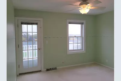 W280N1690  Golf View Dr, Delafield, WI 53072 - Photo 11