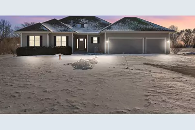 N5372  Loraine Ct, Fredonia, WI 53021 - Photo 1