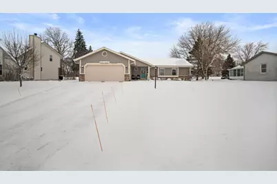 W152N7433  Westwood Dr, Menomonee Falls, WI 53051 - Photo 17