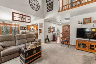 W1072 Hilltop Rd, Rubicon, WI 53078 - Photo 13