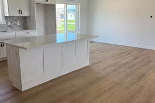 1351 Annapolis Dr, Holmen, WI 54636 - Photo 5