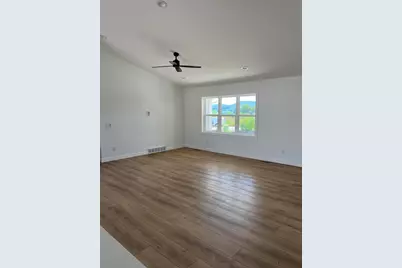 1351  Annapolis Dr, Holmen, WI 54636 - Photo 7