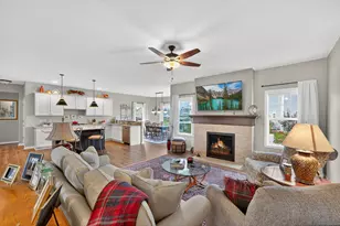 N88W18601 Duke St, Menomonee Falls, WI 53051 - Photo 9