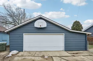 9208 W Swan Cir, Milwaukee, WI 53225 - Photo 29