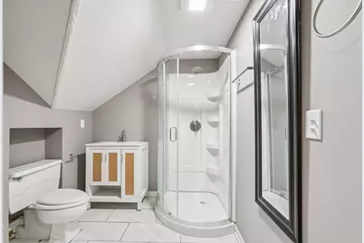 9208 W Swan Cir, Milwaukee, WI 53225 - Photo 17