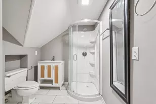 9208 W Swan Cir, Milwaukee, WI 53225 - Photo 17