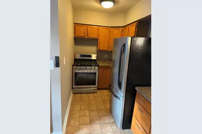 9208 W Swan Cir, Milwaukee, WI 53225 - Photo 29