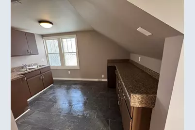 9208 W Swan Cir, Milwaukee, WI 53225 - Photo 23