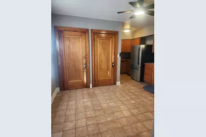 9208 W Swan Cir, Milwaukee, WI 53225 - Photo 11