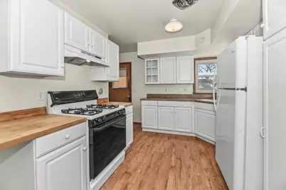 3769 S 84th St, Milwaukee, WI 53228 - Photo 11