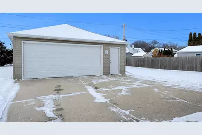 1706  George St, Manitowoc, WI 54220 - Photo 23