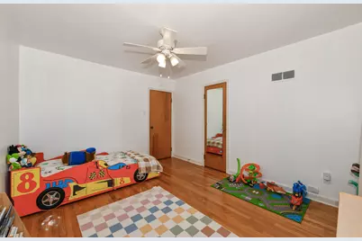 2919 N 89th St, Milwaukee, WI 53222 - Photo 19