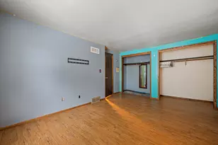 W220N2612 Maplewood Ln, Pewaukee, WI 53186 - Photo 19