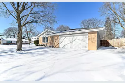 8822 W Dogwood St, Milwaukee, WI 53224 - Photo 35