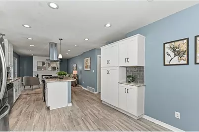 8822 W Dogwood St, Milwaukee, WI 53224 - Photo 11