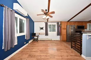 10156 S Nicholson Rd, Oak Creek, WI 53214 - Photo 7