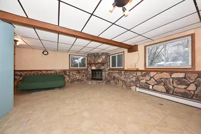 10156 S Nicholson Rd, Oak Creek, WI 53214 - Photo 19