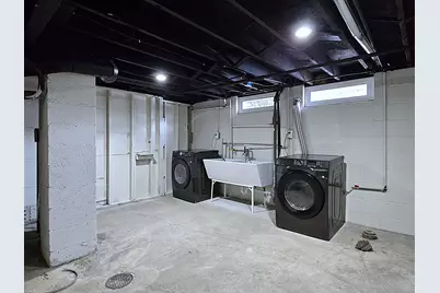 2546 S 13th St, Milwaukee, WI 53215 - Photo 43