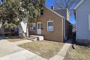 2546 South 13th Street, Milwaukee, WI 53215 - Photo 1