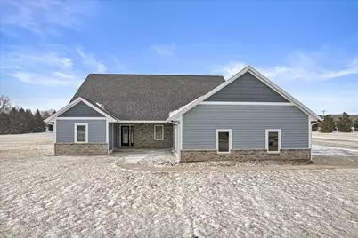 W399S10935  Connor Dr, Eagle, WI 53119 - Photo 1