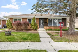 1156 Orchard Dr, Sheboygan, WI 53081 - Photo 1