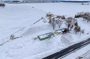 W3121 Faro Springs Rd, Hilbert, WI 54129 - Photo 29