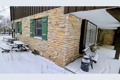 N85W17745  Ann Ave, Menomonee Falls, WI 53051 - Photo 7