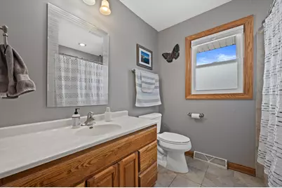 W152N5519  Beaver Dr, Menomonee Falls, WI 53051 - Photo 7