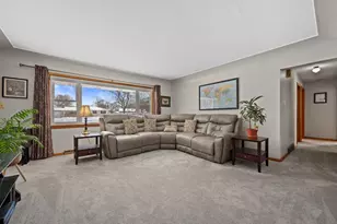 W152N5519 Beaver Dr, Menomonee Falls, WI 53051 - Photo 3