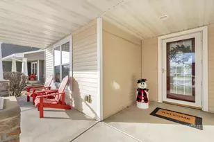 436 Maple Leaf Ct, Manitowoc, WI 54220 - Photo 3