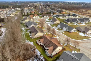 436 Maple Leaf Ct, Manitowoc, WI 54220 - Photo 33