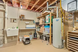 436 Maple Leaf Ct, Manitowoc, WI 54220 - Photo 27