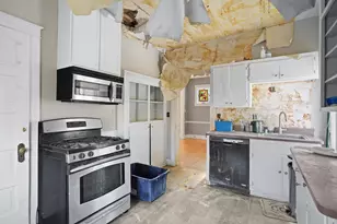 510 De Koven Ave, Racine, WI 53403 - Photo 11