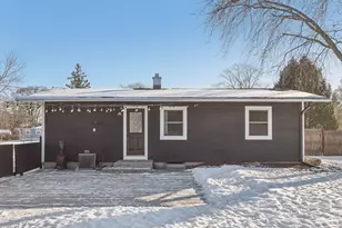 N51W14296 Lancaster Ave, Menomonee Falls, WI 53051 - Photo 41