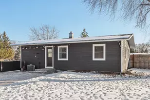 N51W14296 Lancaster Ave, Menomonee Falls, WI 53051 - Photo 39