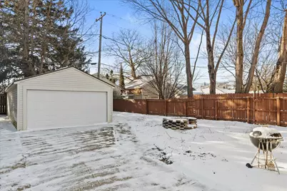 2319 E Eden Pl, Saint Francis, WI 53235 - Photo 29