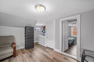 2156 S 68th St, West Allis, WI 53219 - Photo 11