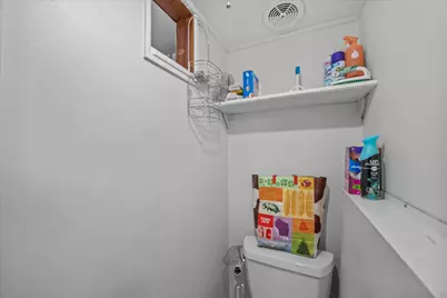 2156 S 68th St, West Allis, WI 53219 - Photo 13